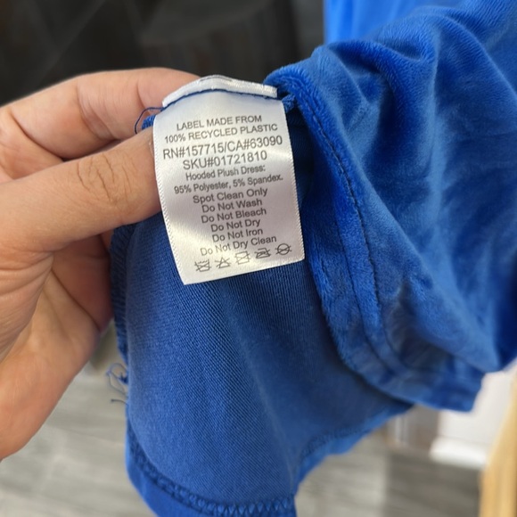 Sonic the Hedgehog dress - Picture 6 of 8